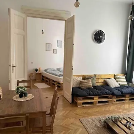 Baross 86 Greenery * Budapest